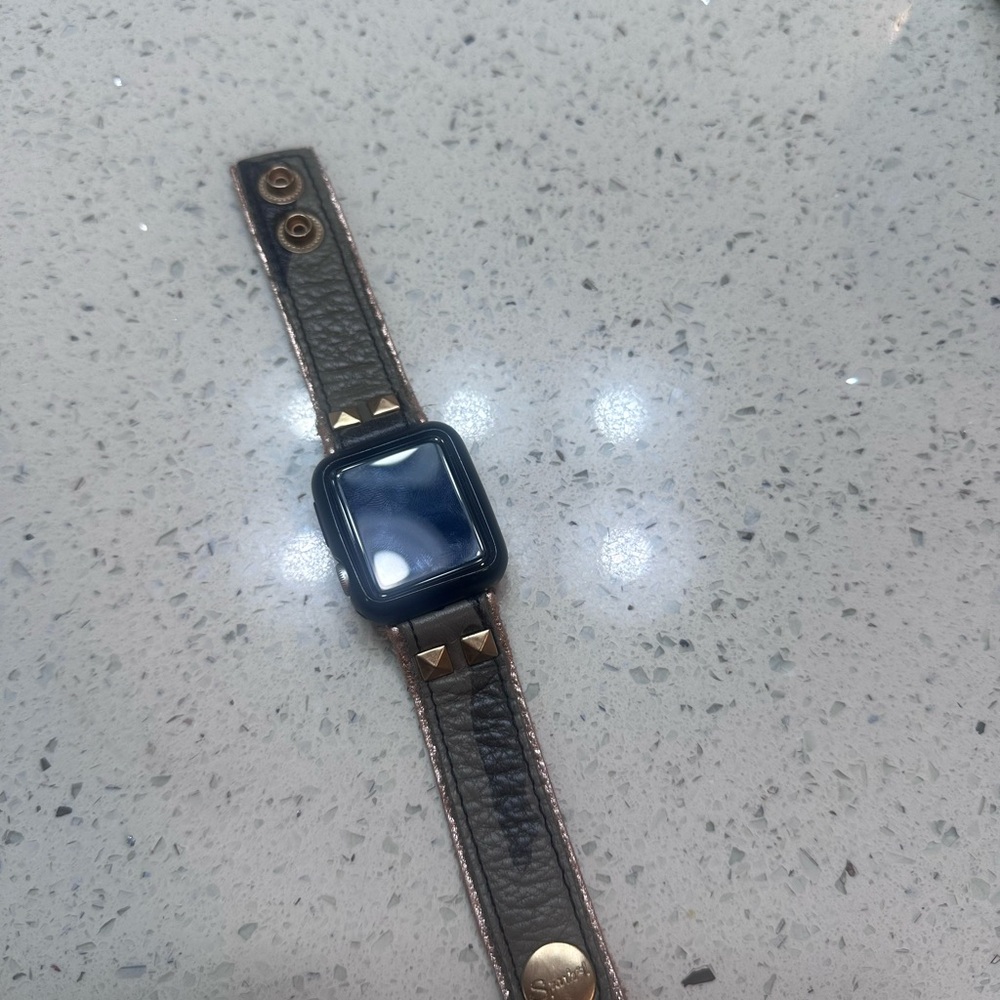 Spark’l band Kailey’s camo 38/40 Apple Watch band